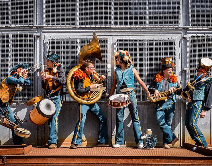  Fanfare Afro percussive