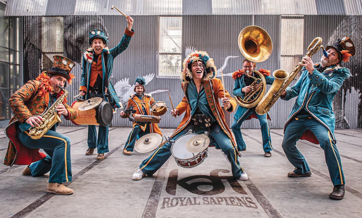 Fanfare KAFI_ROYAL SAPIENS_2022©Charlie-Menes Fanfare KAFI_ROYAL SAPIENS_2022©Charlie-Menes